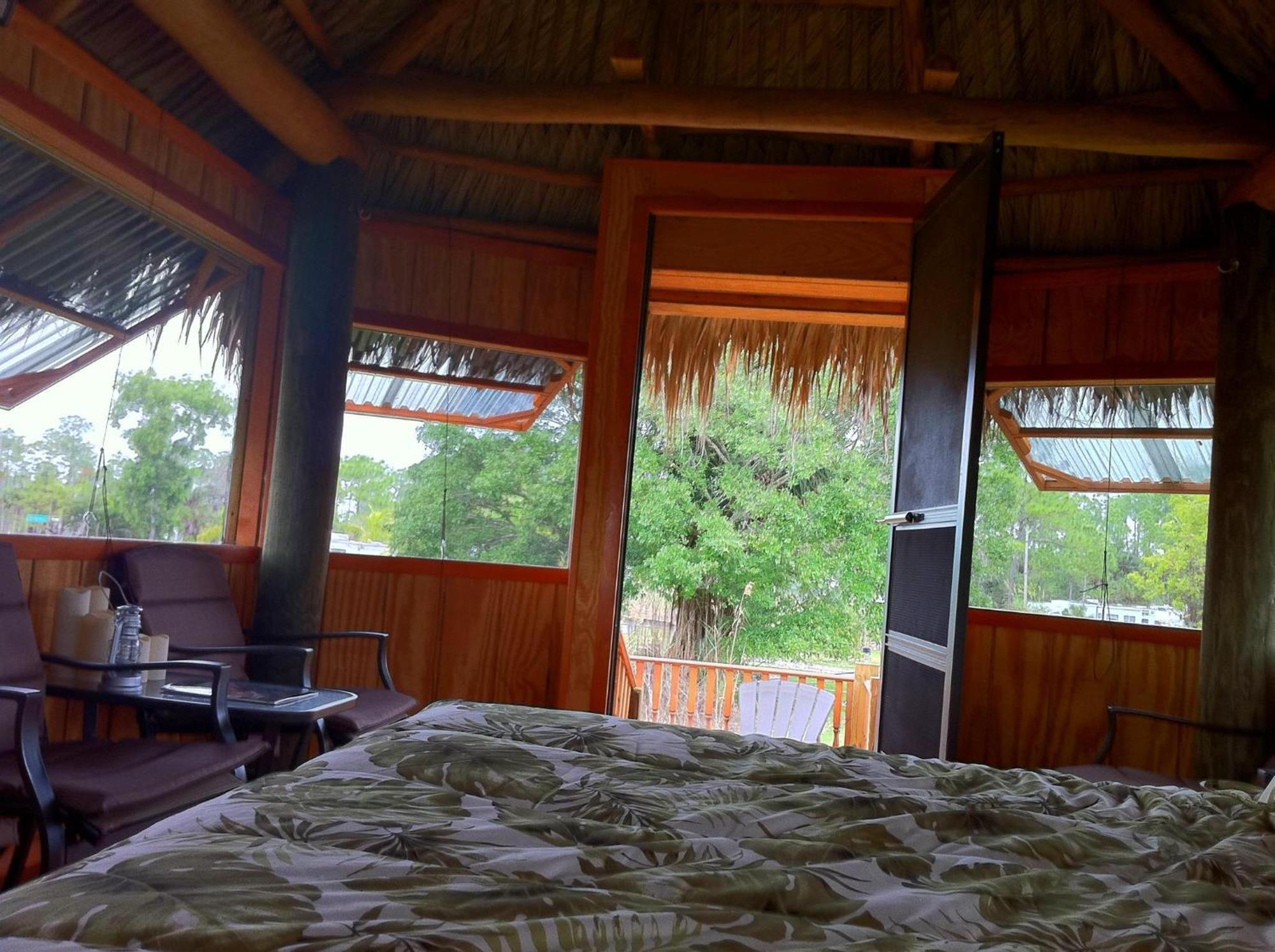 Everglades Chickee Cottage & Bungalow - Ochopee Eksteriør billede