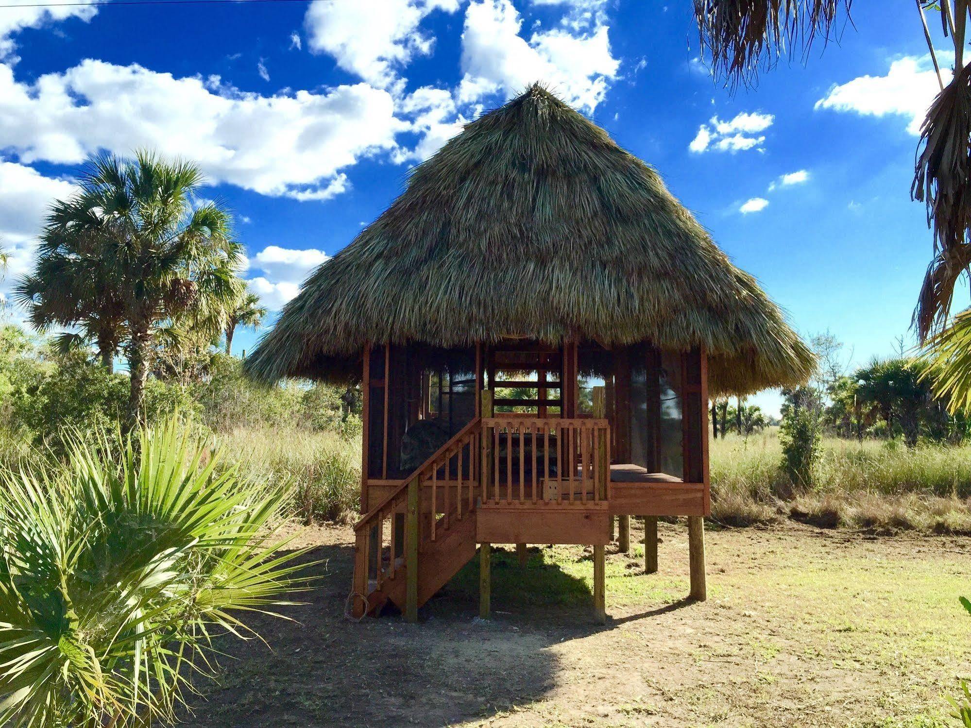 Everglades Chickee Cottage & Bungalow - Ochopee Eksteriør billede